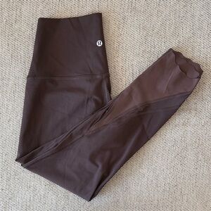 Lululemon Wunder Under Scalloped Hem High-Rise Crop 23" - Size 6